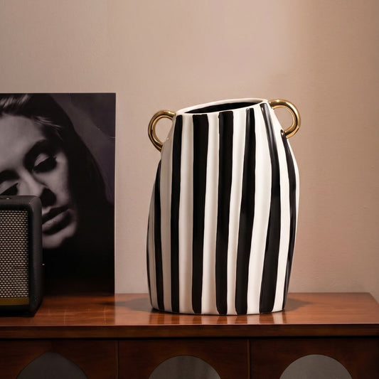 Golden accent, verticle beauty I Vase