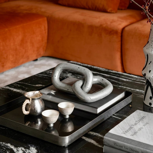 Interlocked sculptural loops I Styling piece