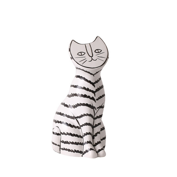 Purring in black and white harmony
