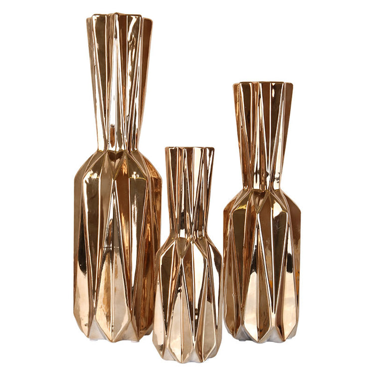 A vase that turns every space into art