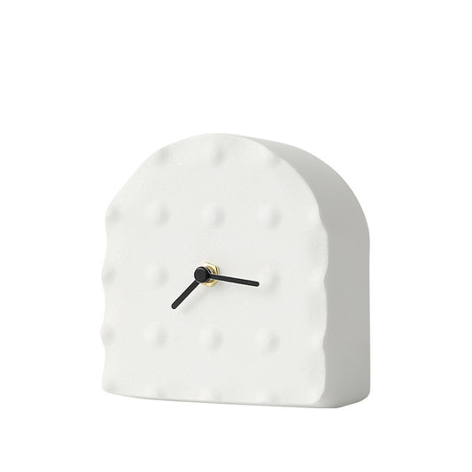 Simplicity, sophistication and seconds well spent I Clock