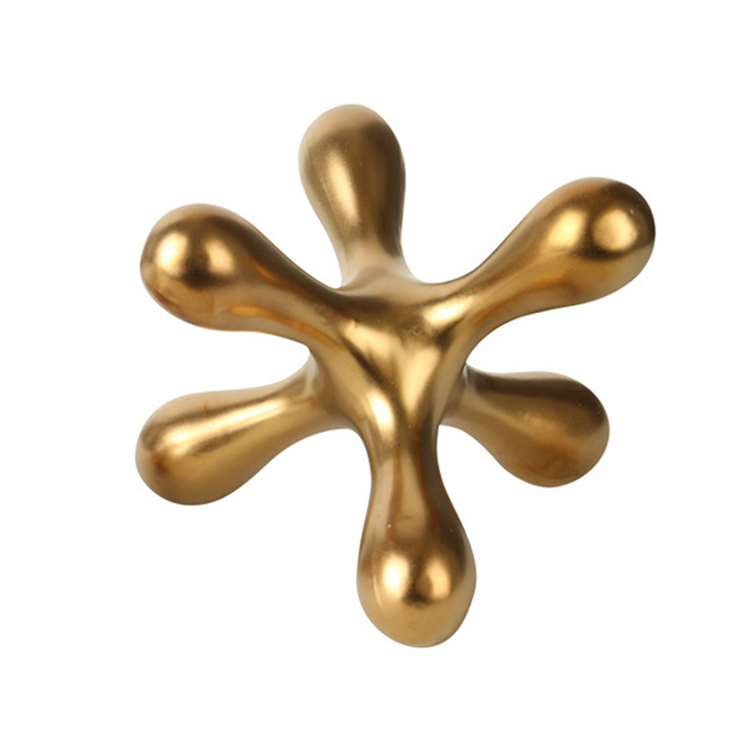 Six sides of brilliance, one stunning design I Ornament