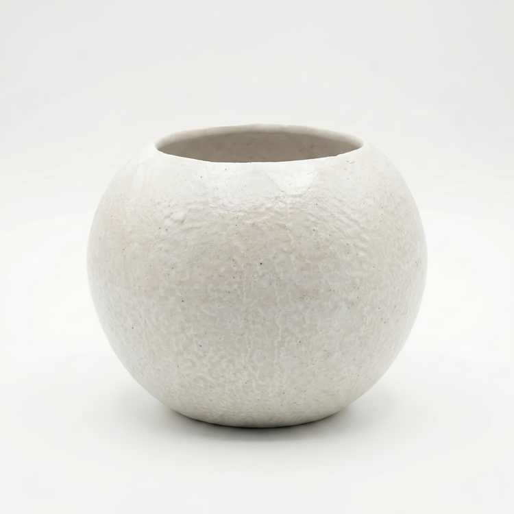 Minimal rounded form I Vase
