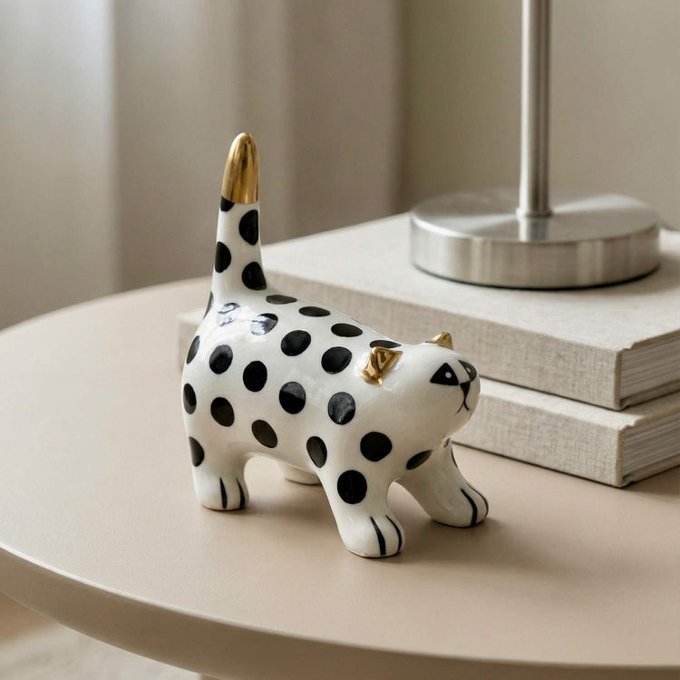 Feline grace to your interiors I Styling piece