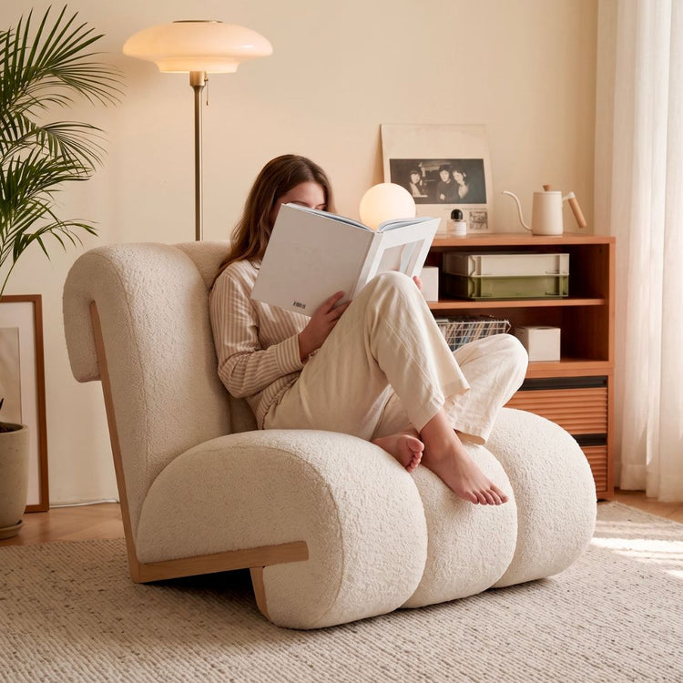 Warm minimalism I Chair