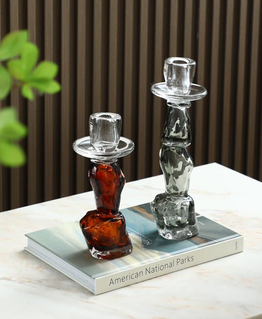 Sculptural vertical form (Small) I Candle holder
