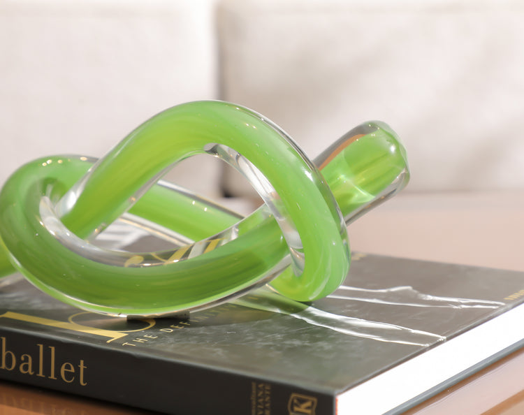 Simplicity knotted in perfection I Styling piece (Green)