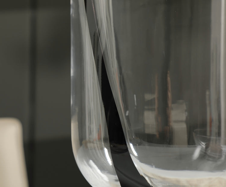 One line, endless elegance I Vase (Large)