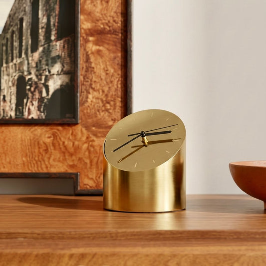 Golden precision I Clock