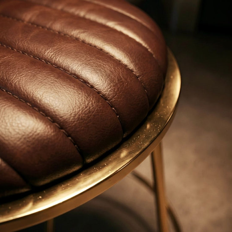 Chic and sleek I Bar stool