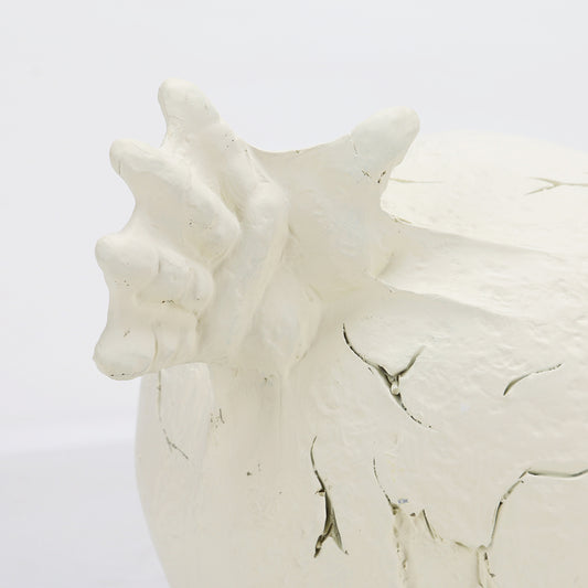 Where form hugs feeling