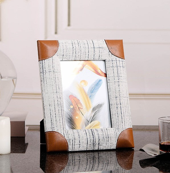 Two frames one story