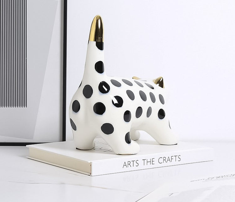 Feline grace to your interiors I Styling piece
